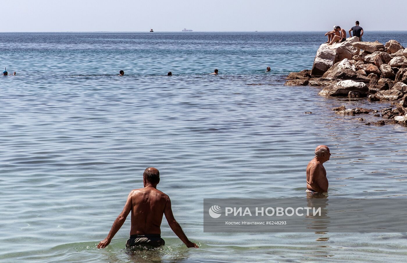Ослабление карантинного режима в Греции