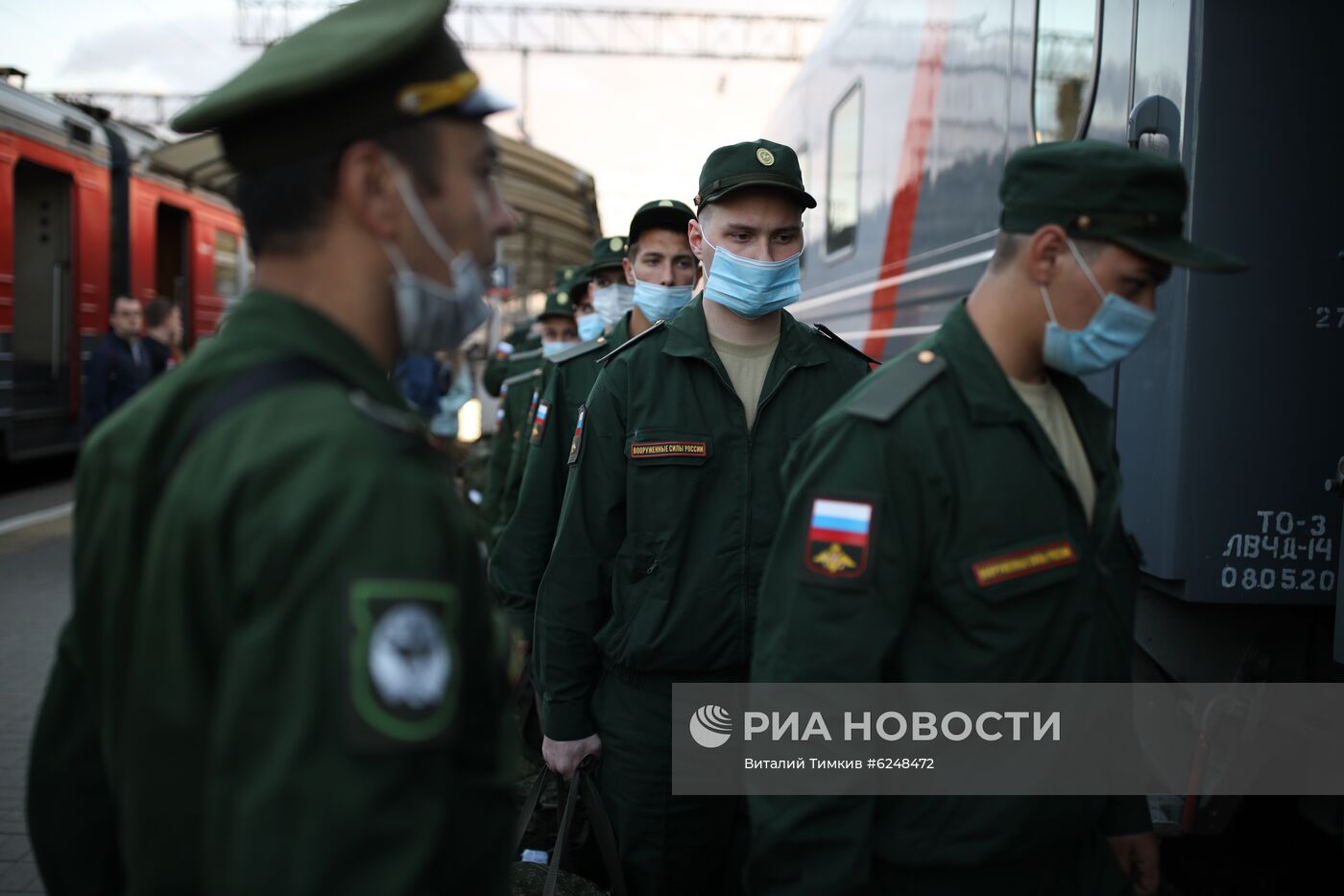 Отправка первых призывников из Краснодарского края на железнодорожном вокзале Краснодар-1