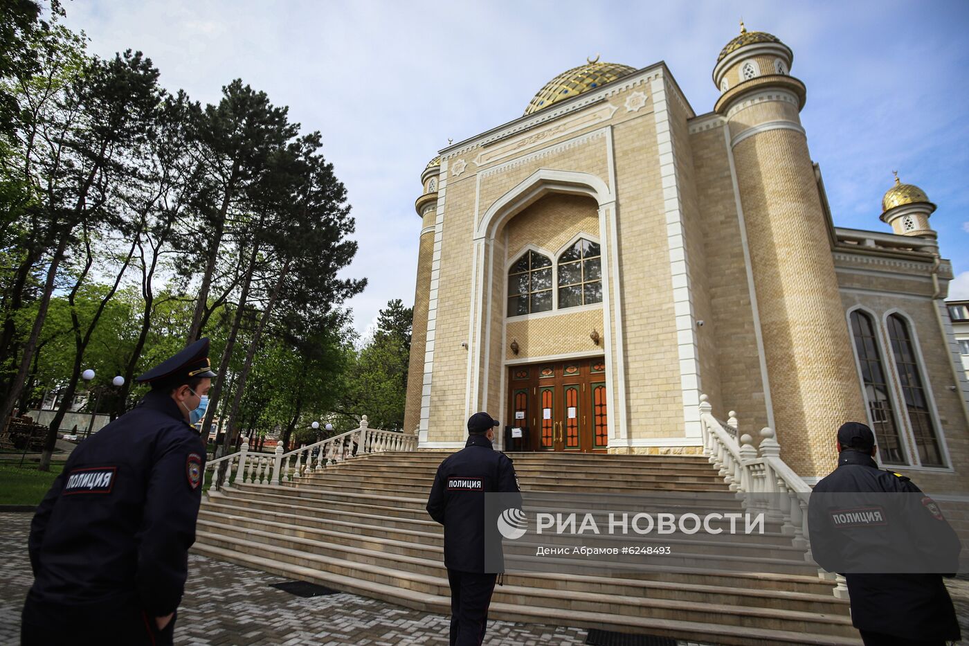 Празднование Ураза-байрама в городах России