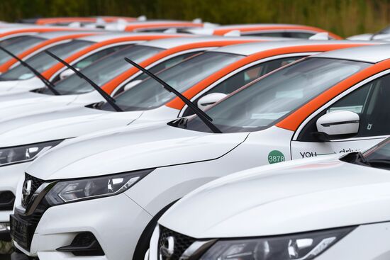 Сервисы каршеринга частично возобновят работу в Москве с 25 мая