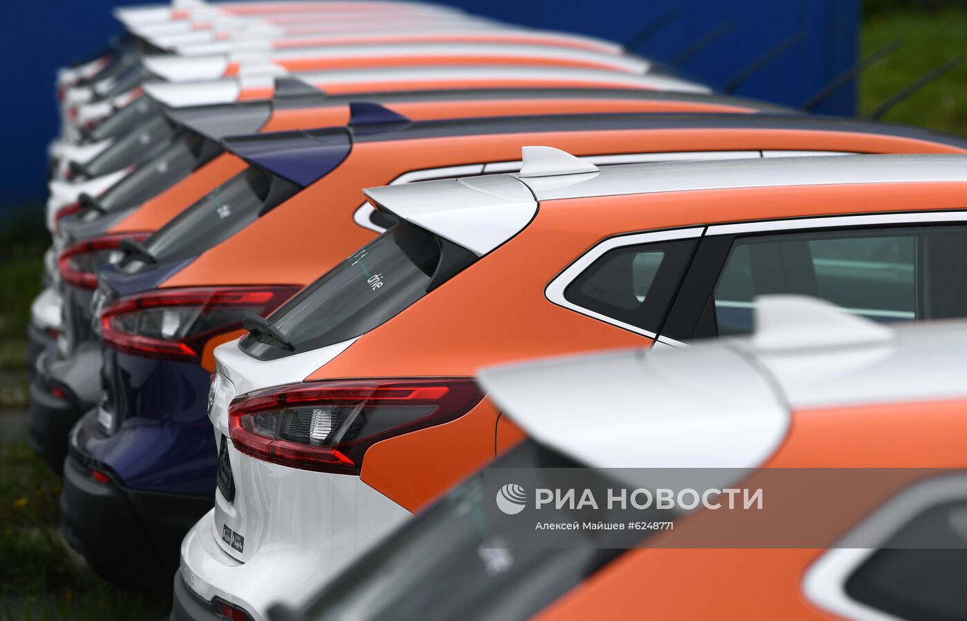 Сервисы каршеринга частично возобновят работу в Москве с 25 мая