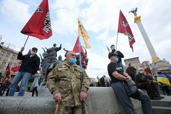 Протесты против В. Зеленского на Украине