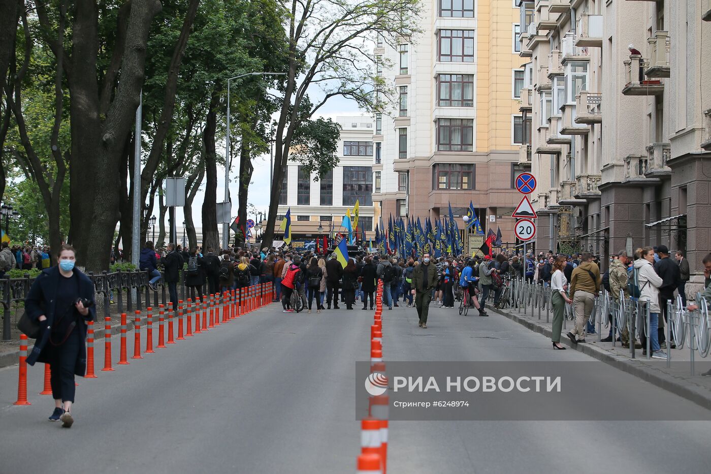Протесты против В. Зеленского на Украине