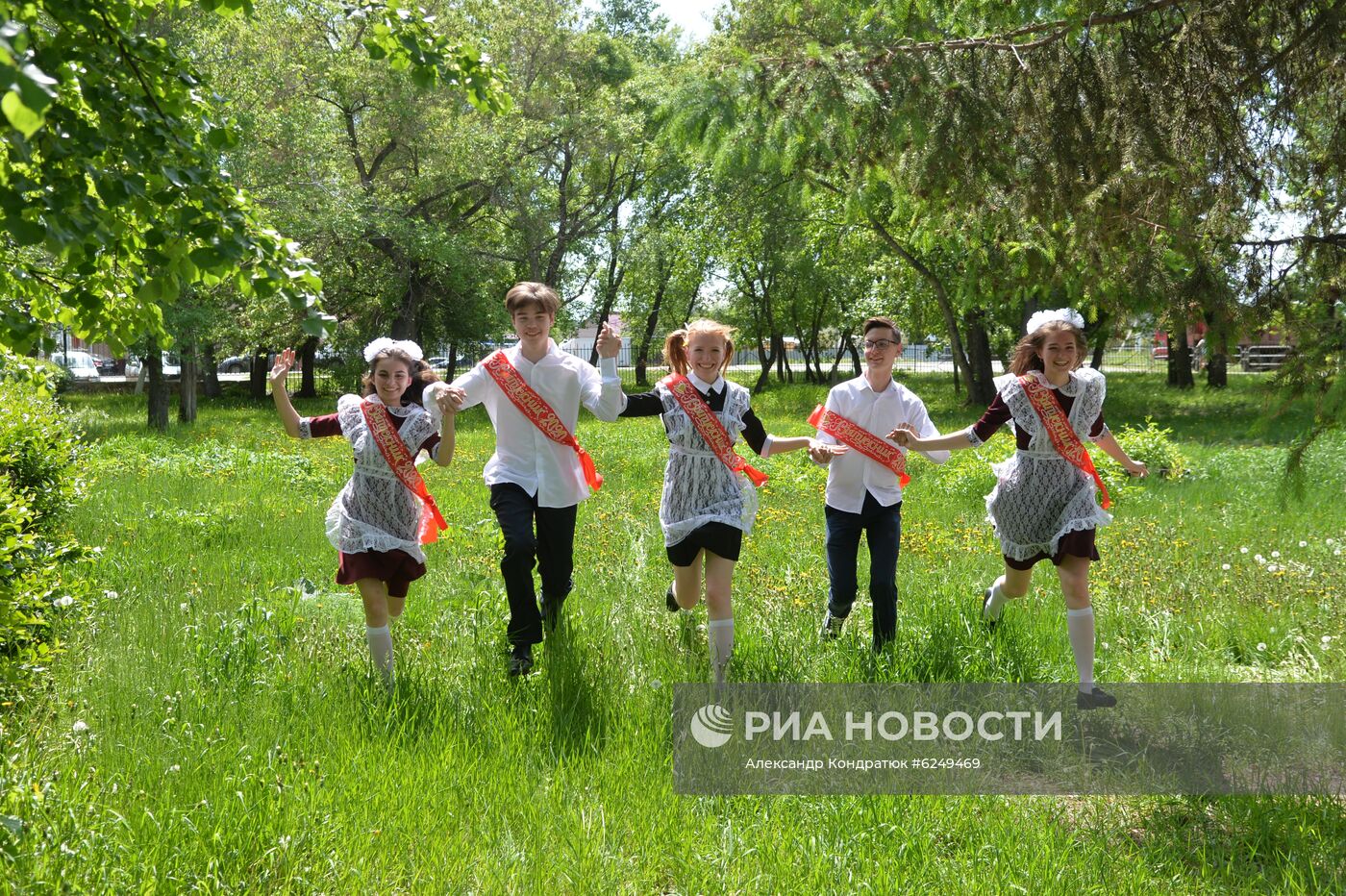 Последний звонок в городах России