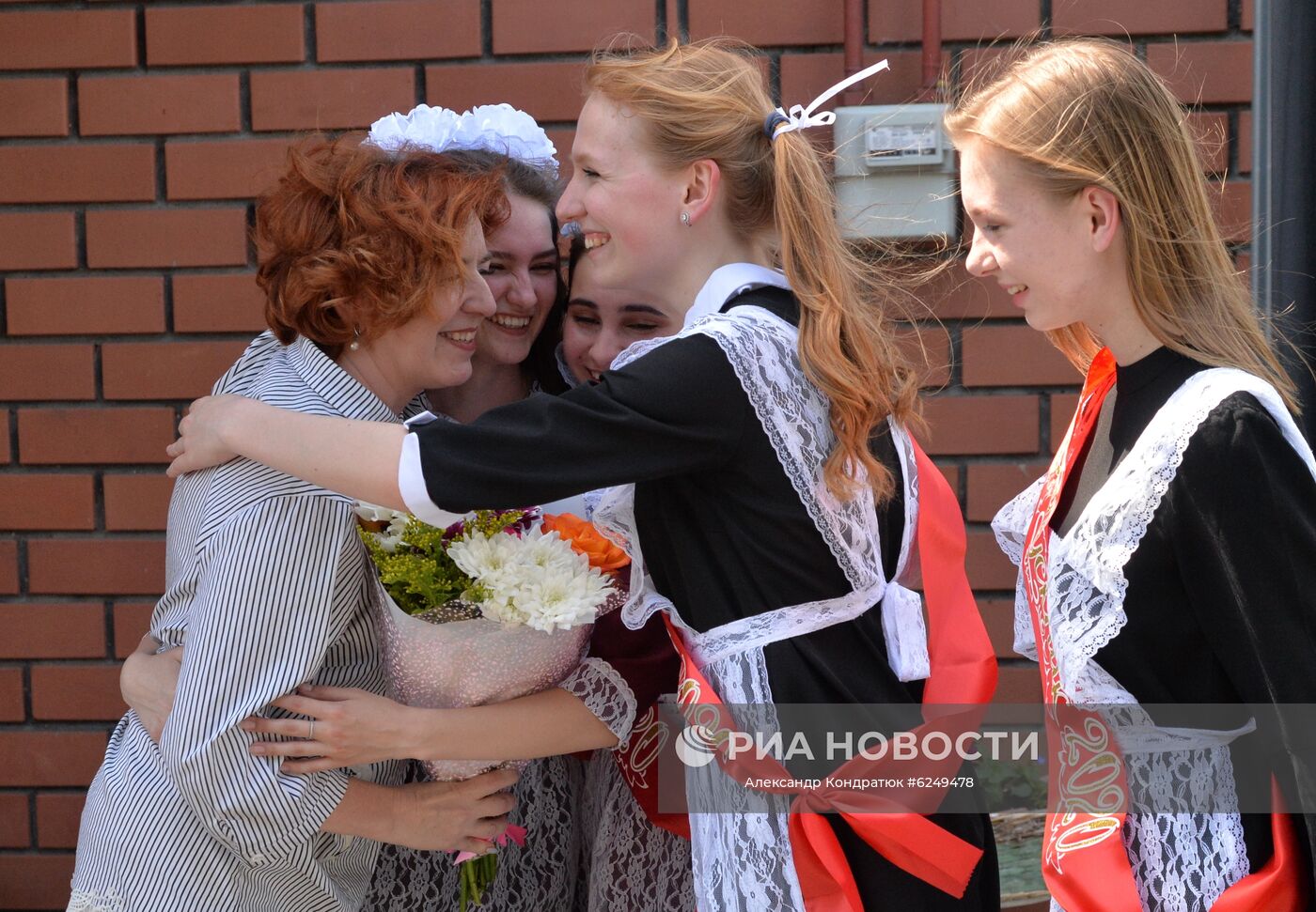 Последний звонок в городах России