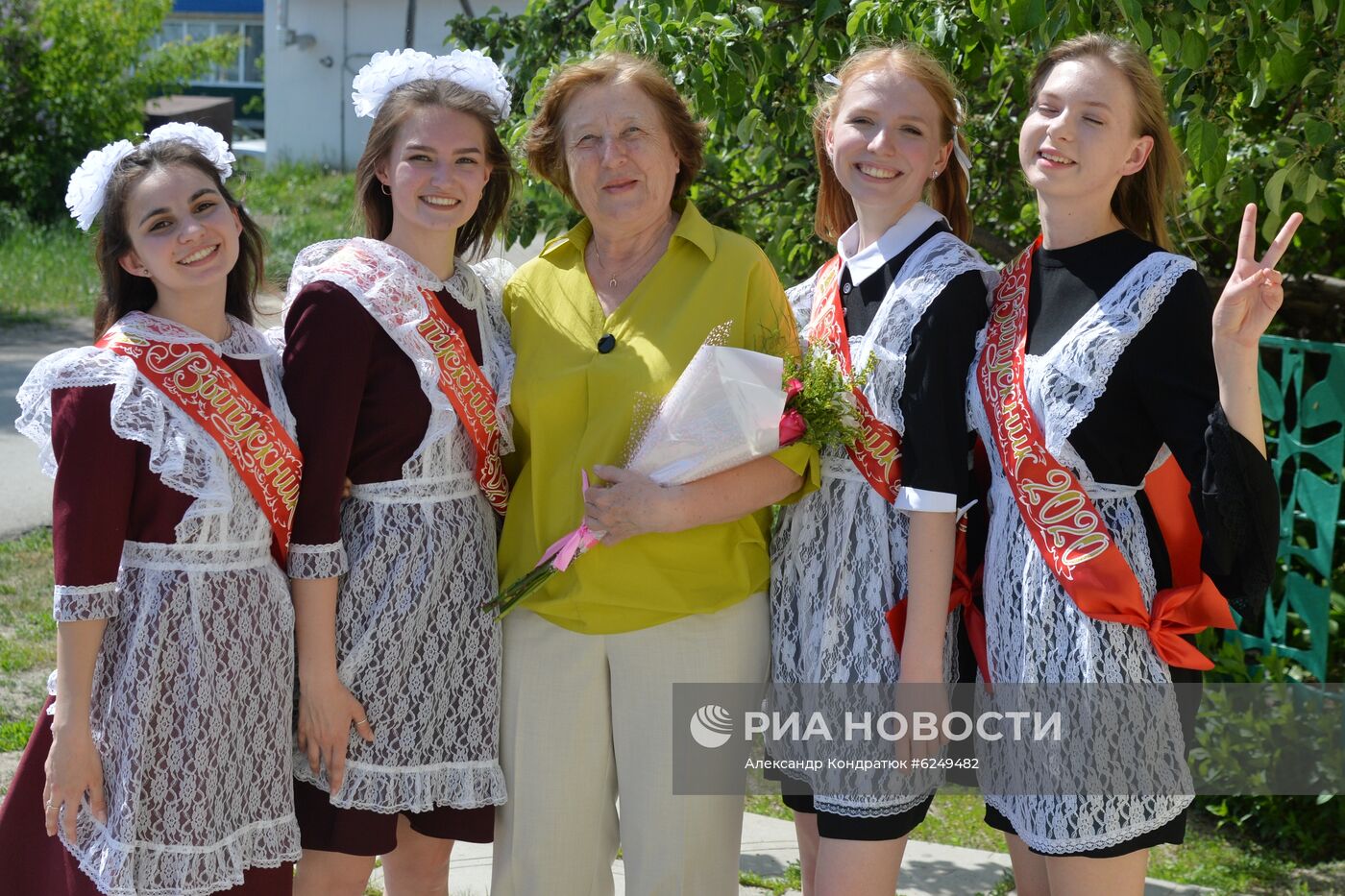 Последний звонок в городах России