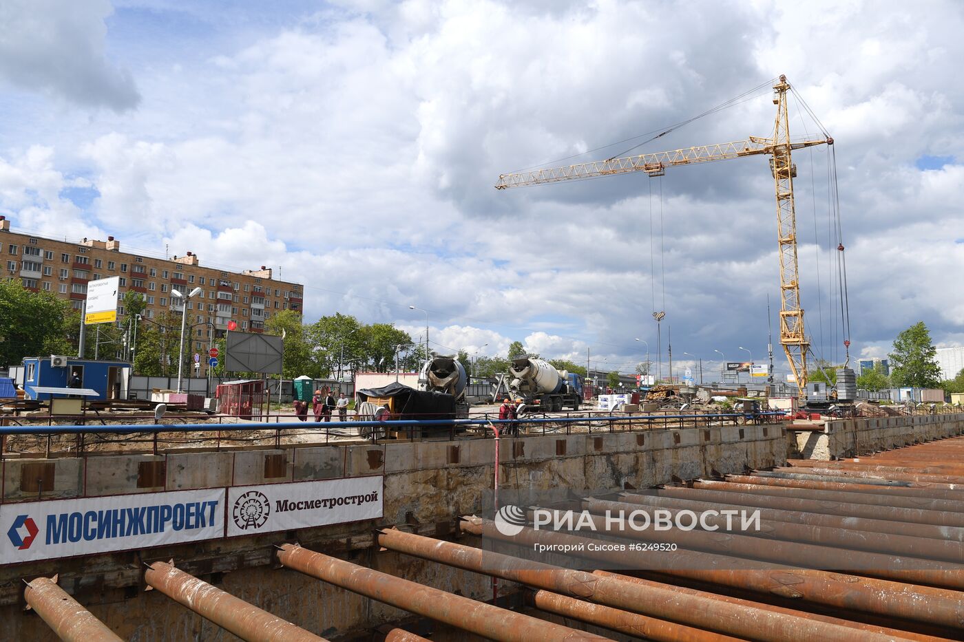 Строительство станции метро "Лианозово"