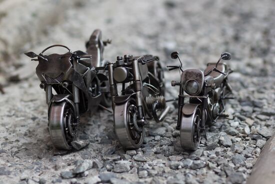 Тюменский мастер создает из запчастей копии известных моделей мотоциклов