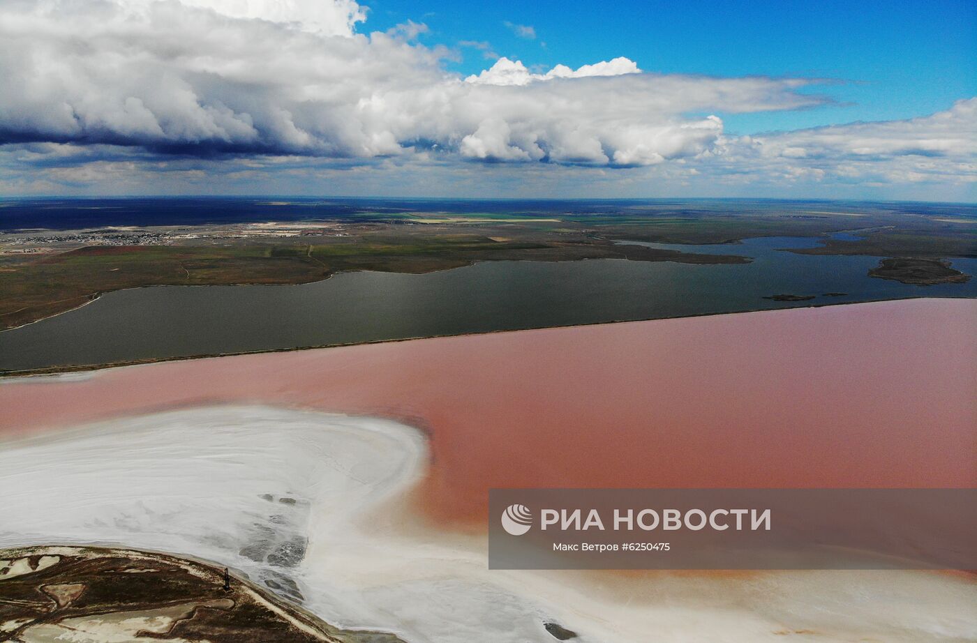 Озеро Сасык-Сиваш в Крыму