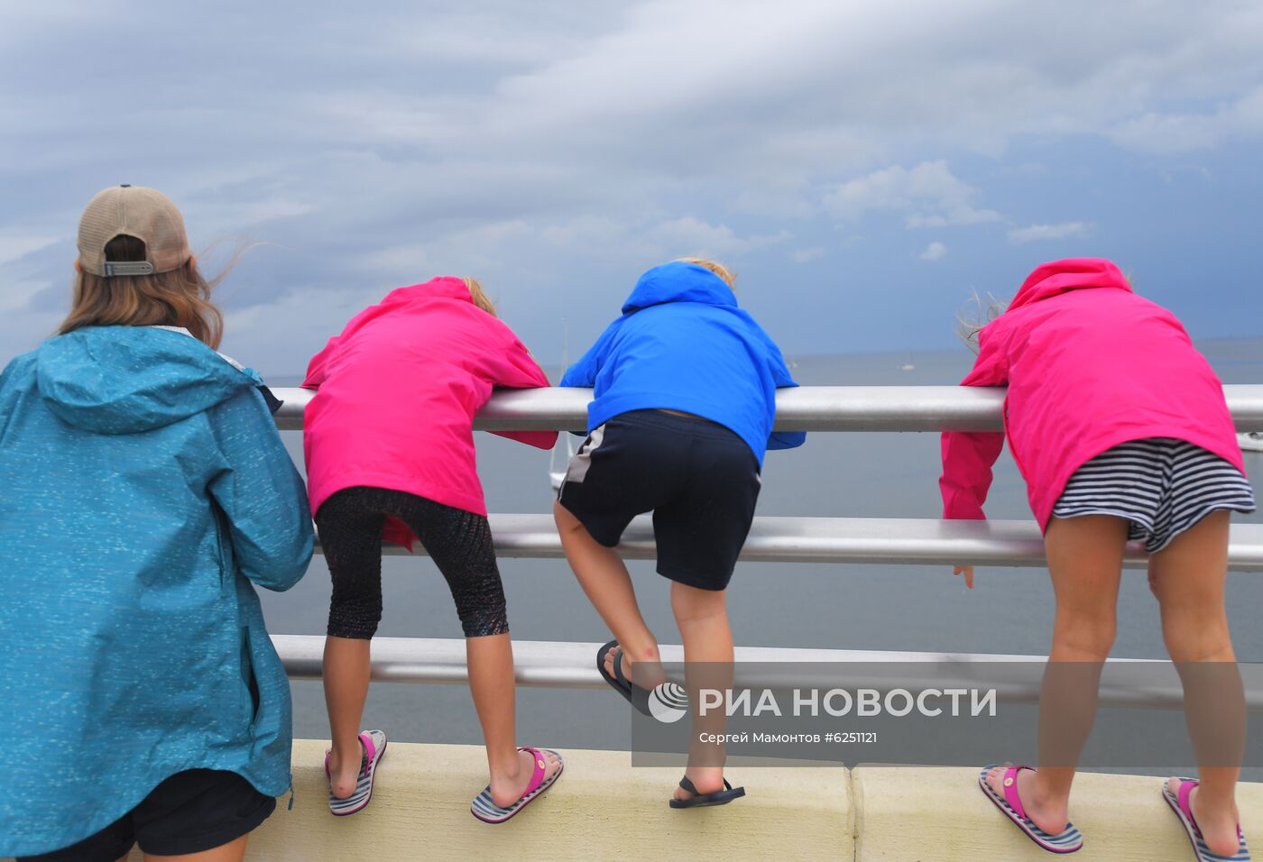 Старт американского корабля Crew Dragon к МКС отложили из-за погодных условий