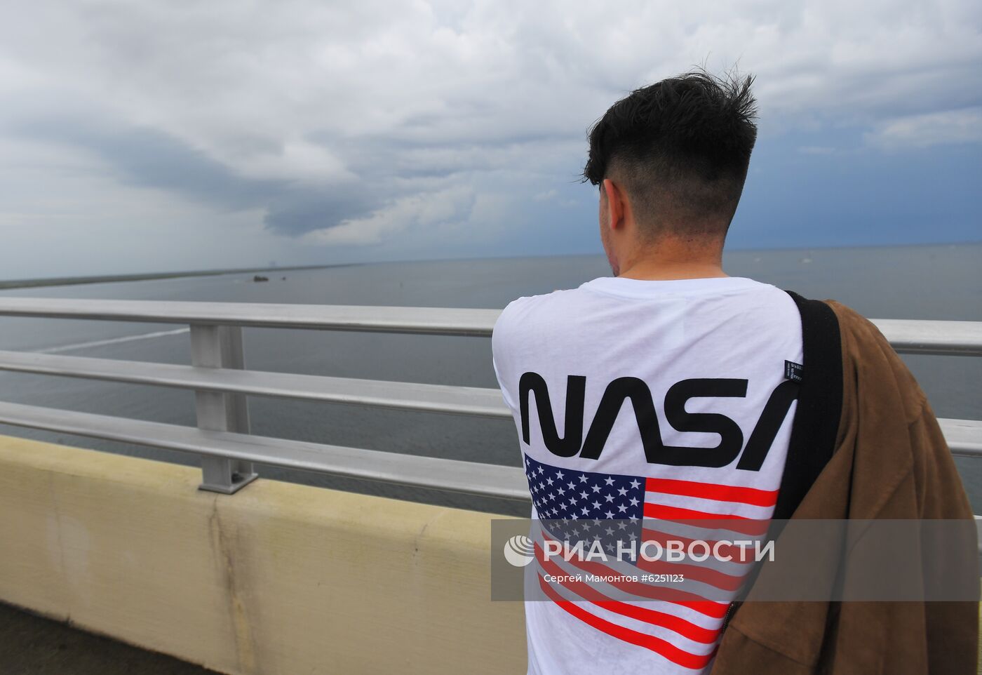 Старт американского корабля Crew Dragon к МКС отложили из-за погодных условий