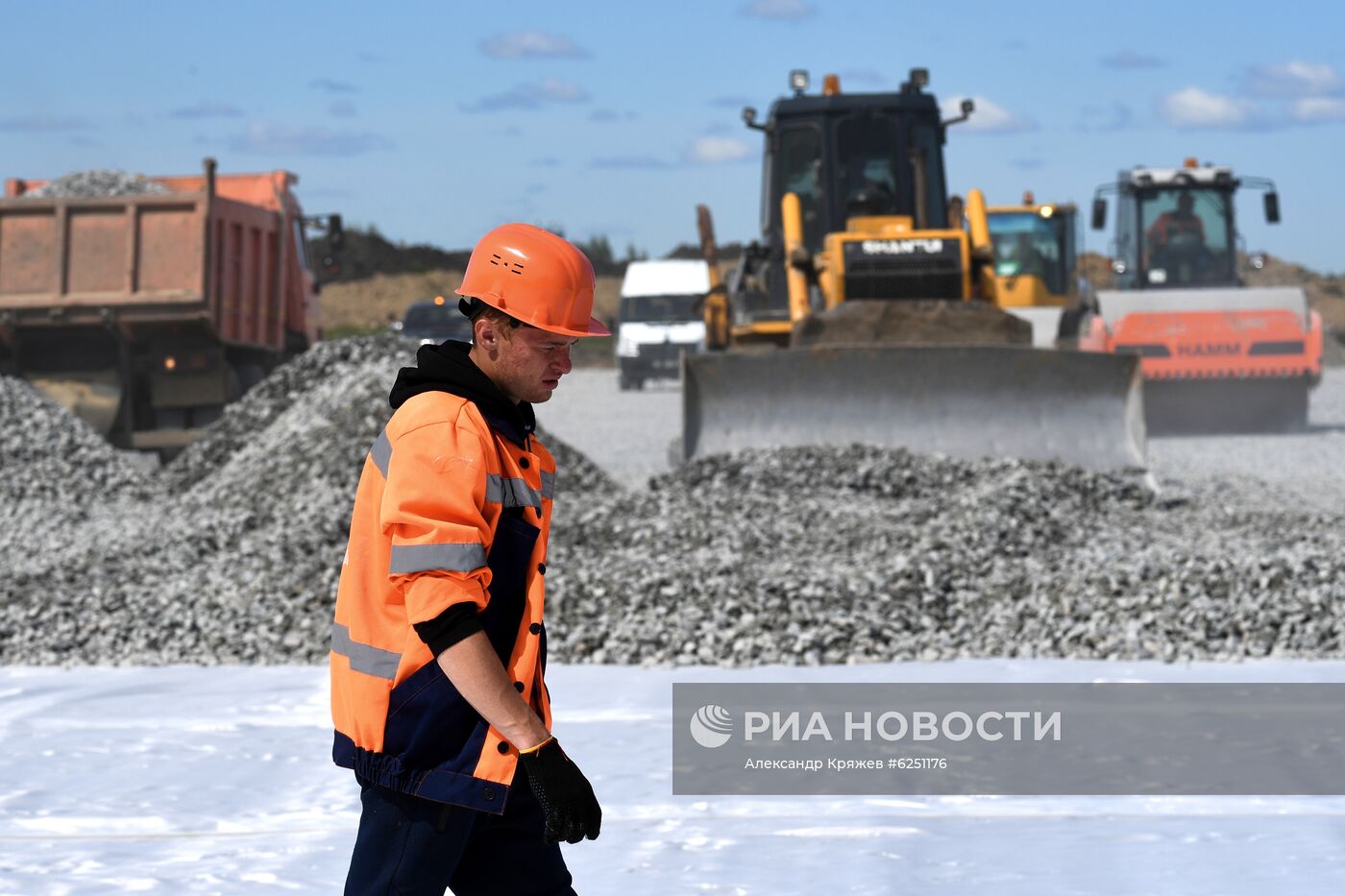 Реконструкция взлётно-посадочной полосы в аэропорту Новосибирска