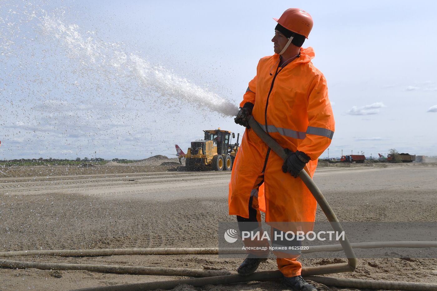 Реконструкция взлётно-посадочной полосы в аэропорту Новосибирска