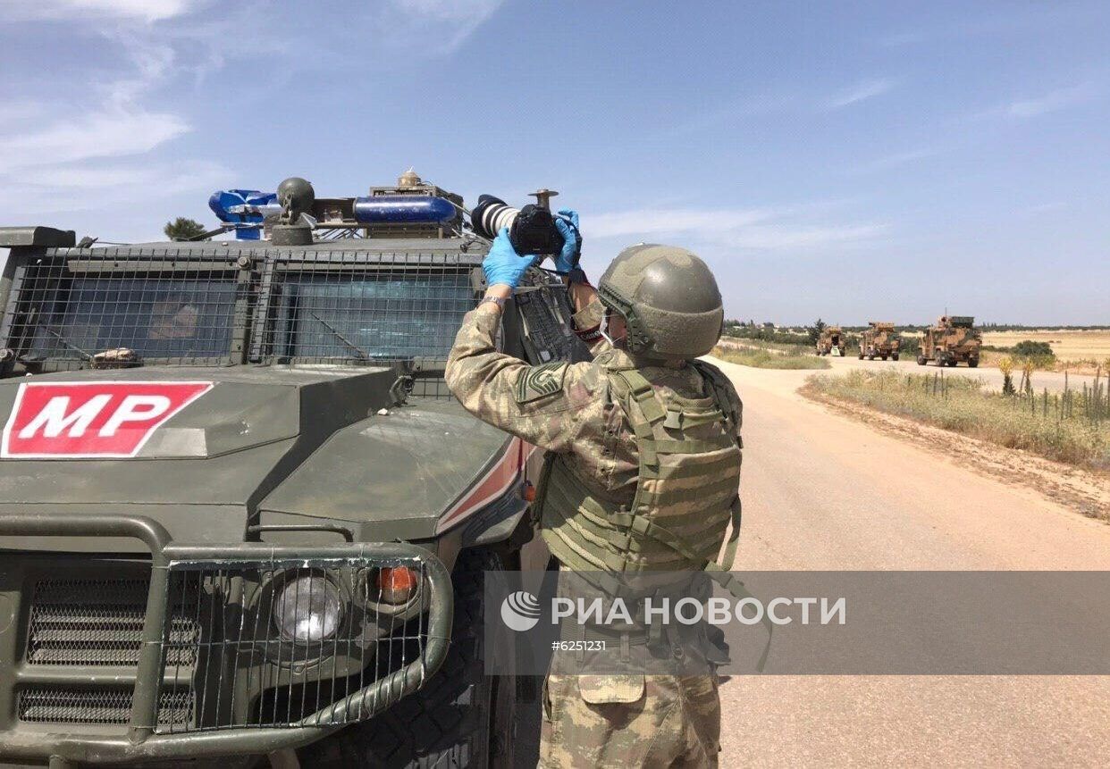 Россия и Турция провели совместное патрулирование в Сирии 