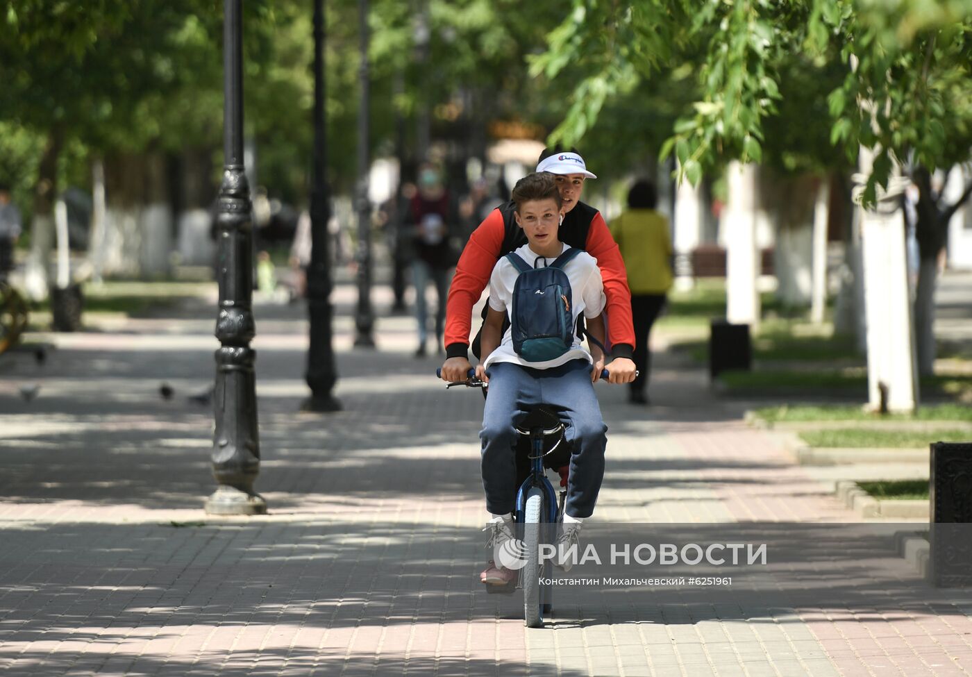 Ослабление карантинного режима в городах России 