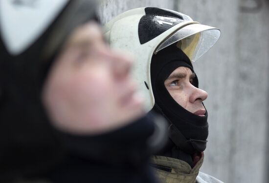 Пожар в бизнес-центре "Парус" в Тюмени