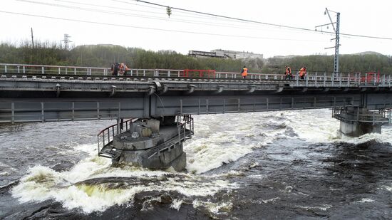 Ж/д сообщение с Мурманском прервано из-за паводка