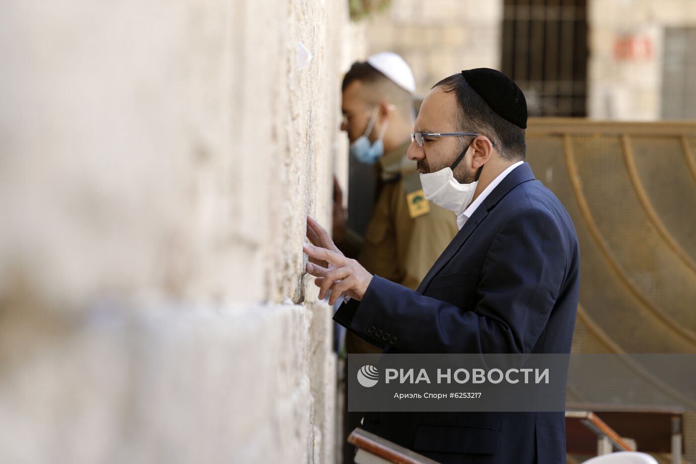 Святые места в Иерусалиме открываются для посещения