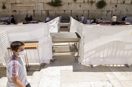 Святые места в Иерусалиме открываются для посещения