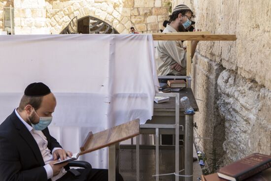 Святые места в Иерусалиме открываются для посещения