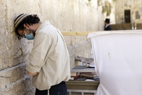 Святые места в Иерусалиме открываются для посещения