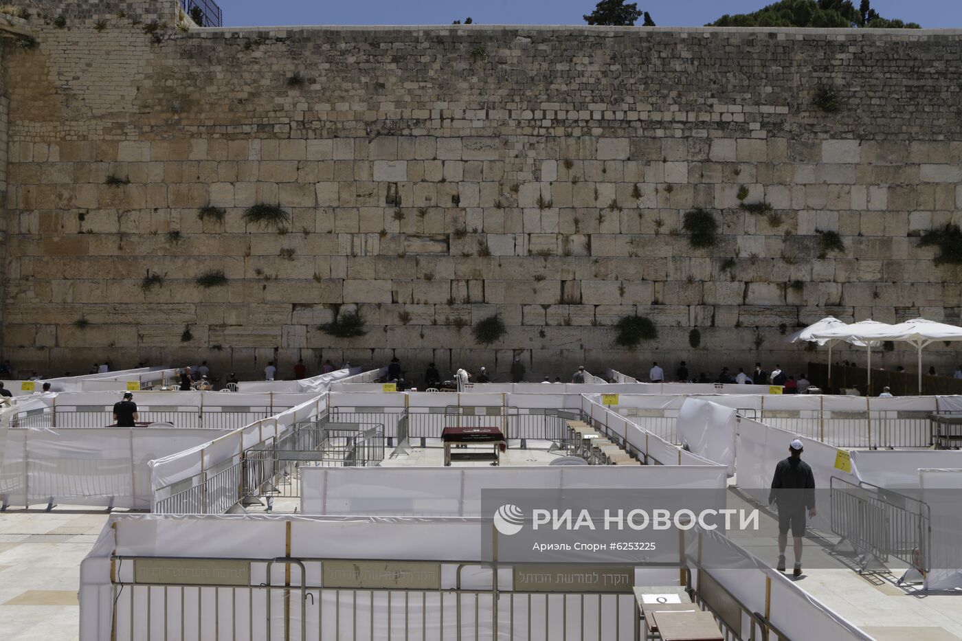 Святые места в Иерусалиме открываются для посещения