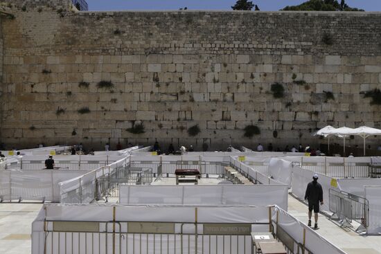 Святые места в Иерусалиме открываются для посещения