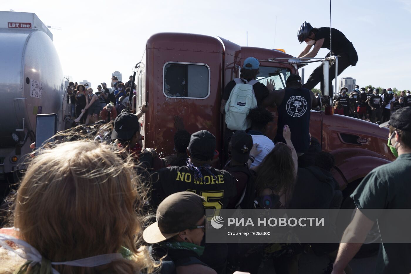 В США продолжаются протесты