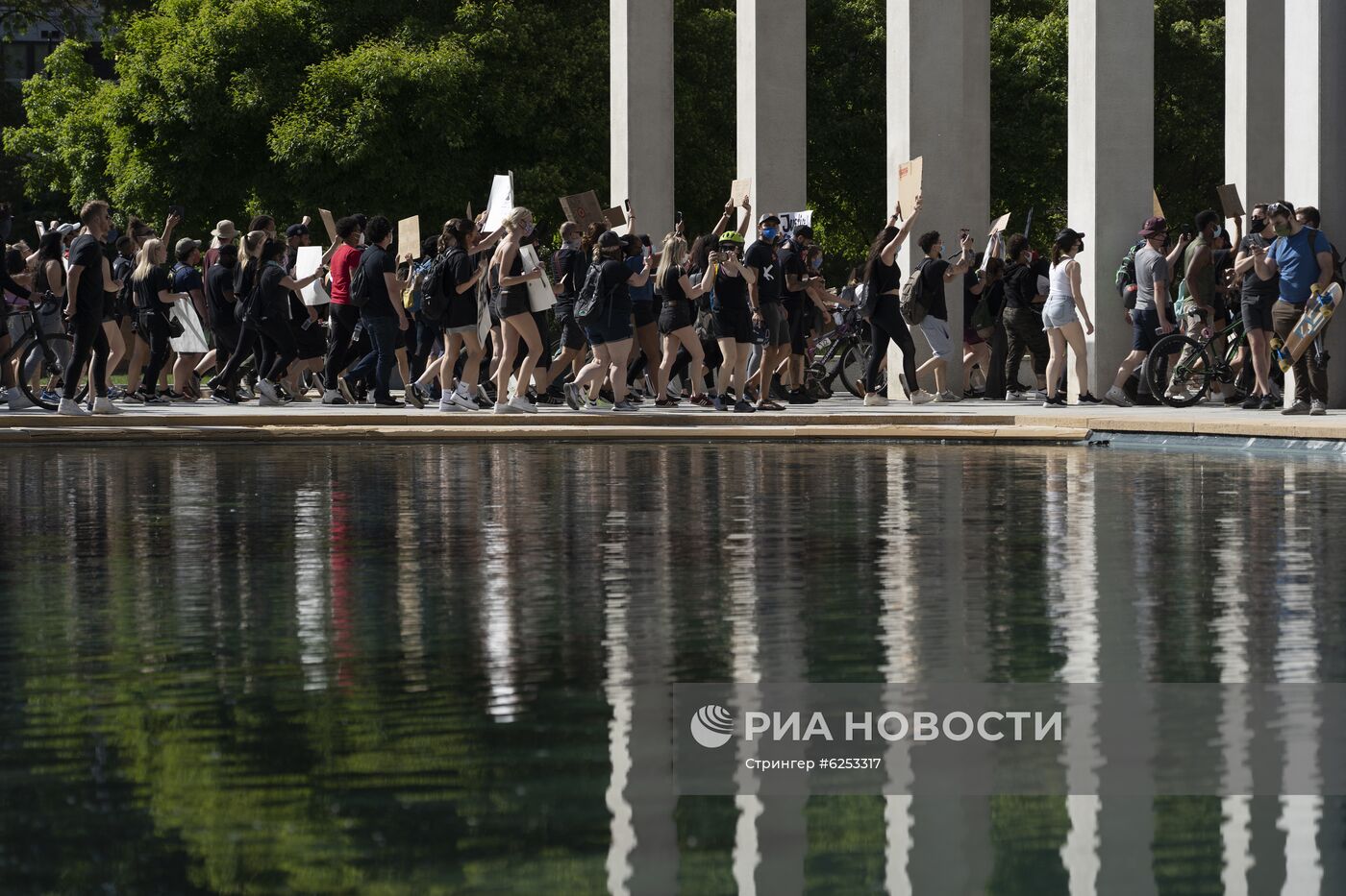 В США продолжаются протесты