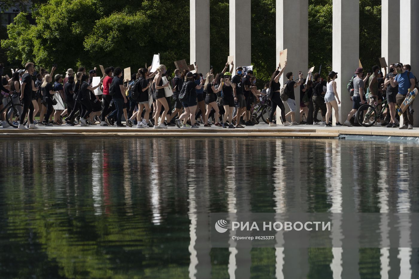 В США продолжаются протесты