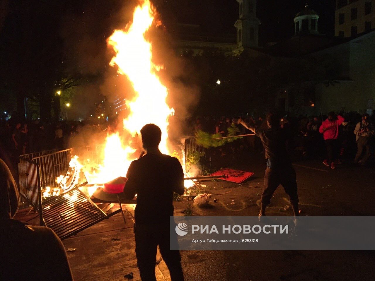 В США продолжаются протесты