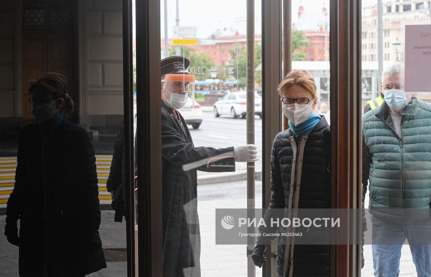 Открытие ЦУМа после карантина