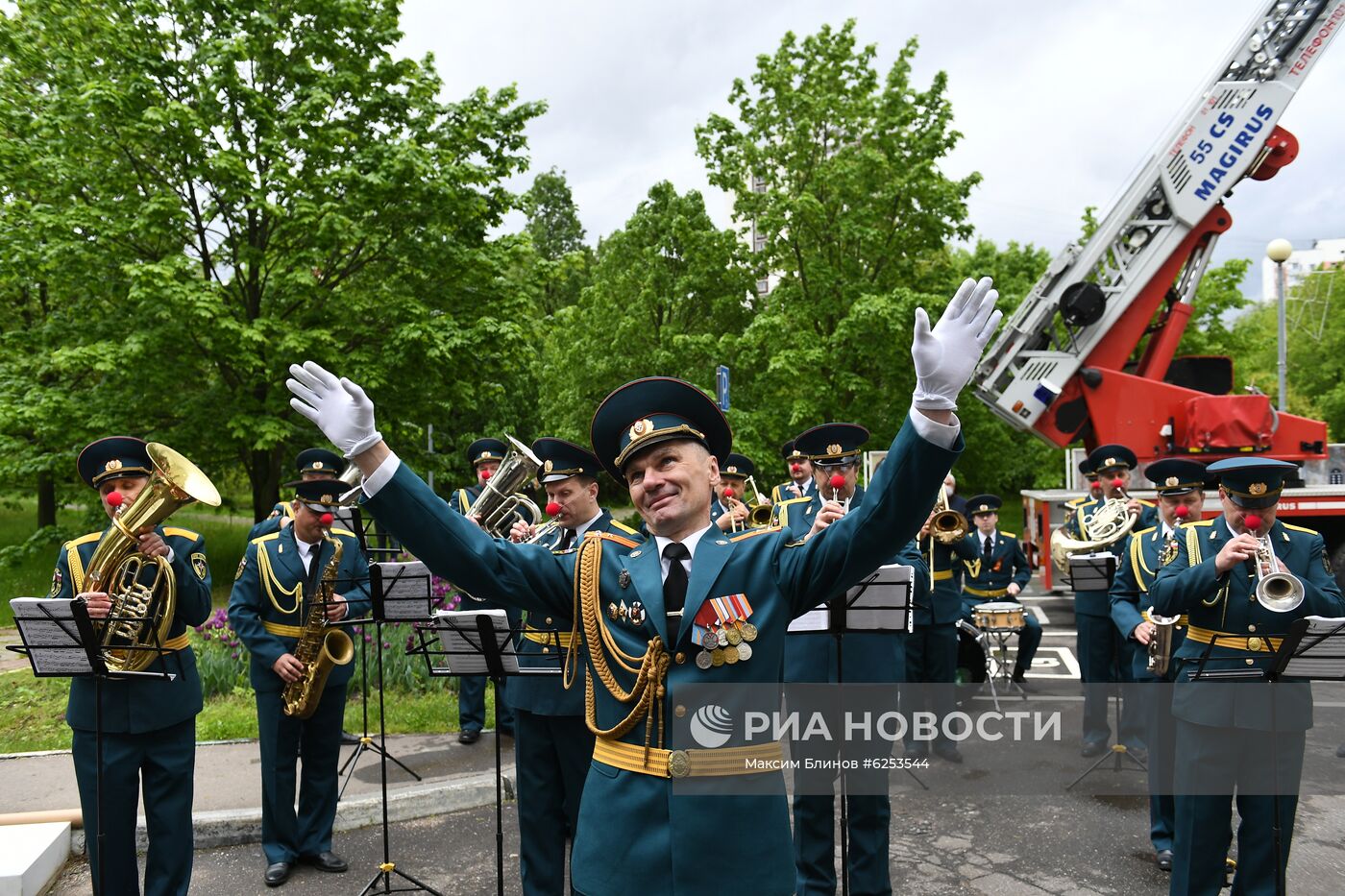 Поздравление пациентов больницы им. Башляевой с Днем защиты детей