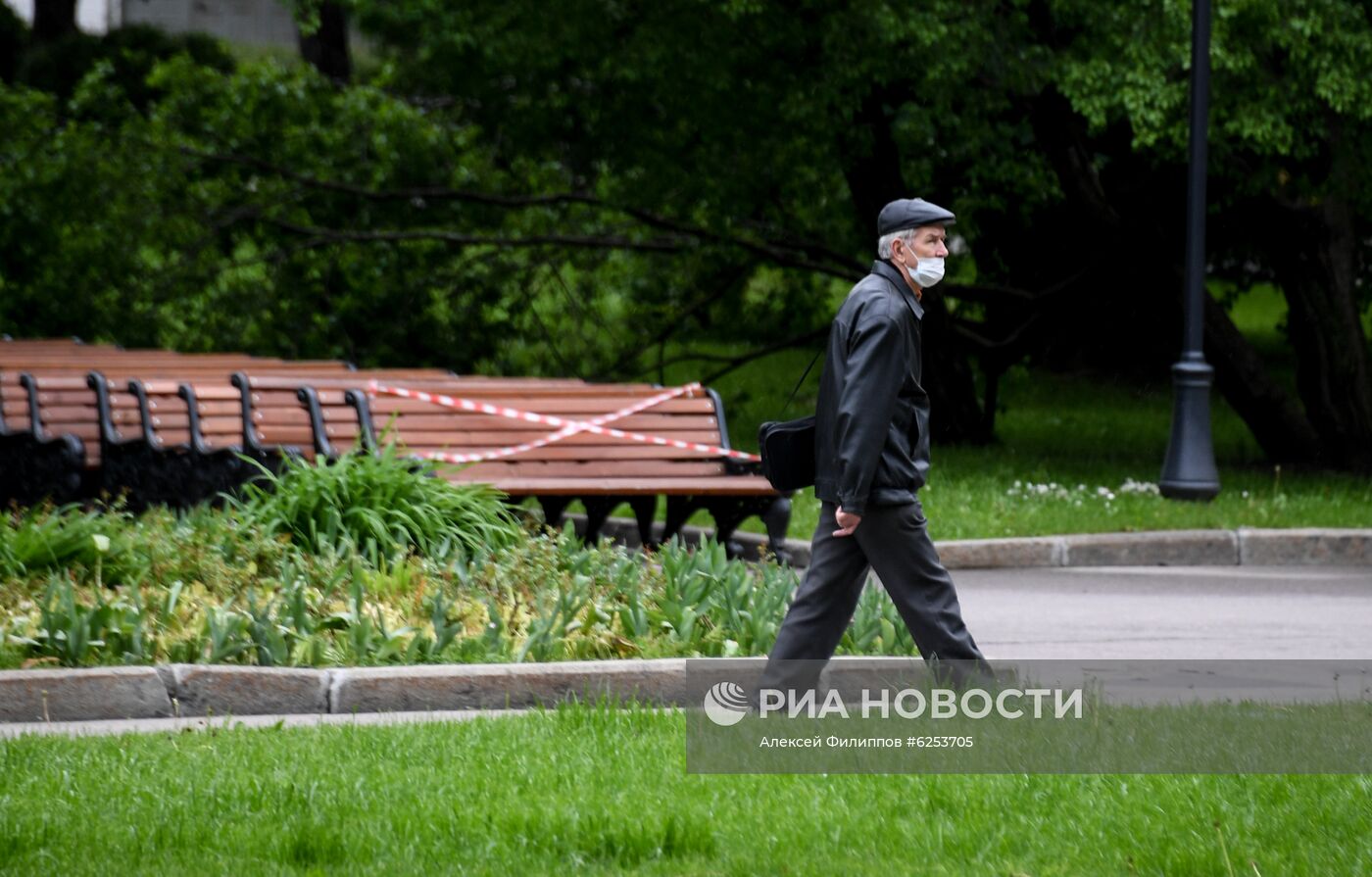 В Москве возобновили работу парки