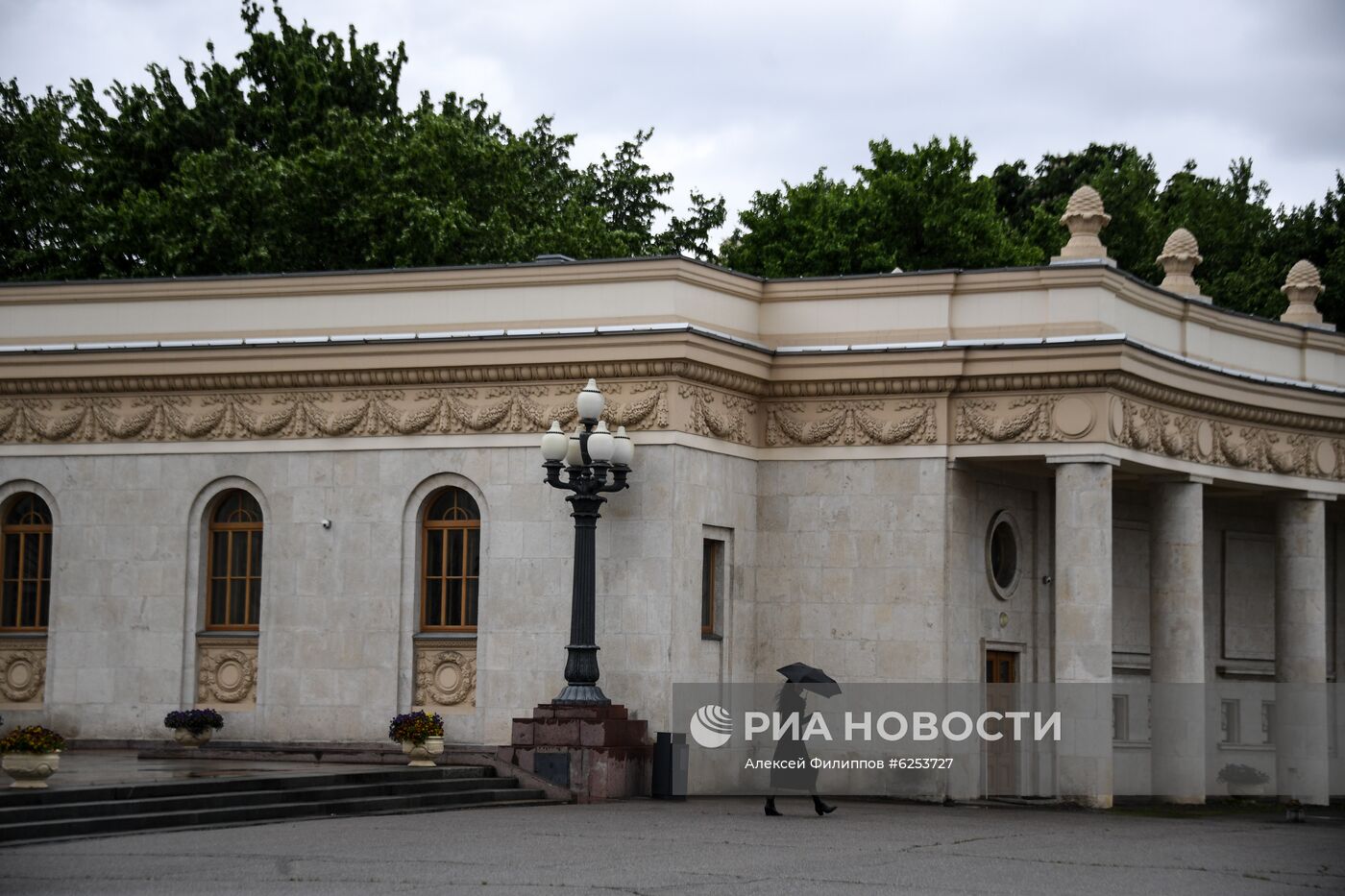 В Москве возобновили работу парки