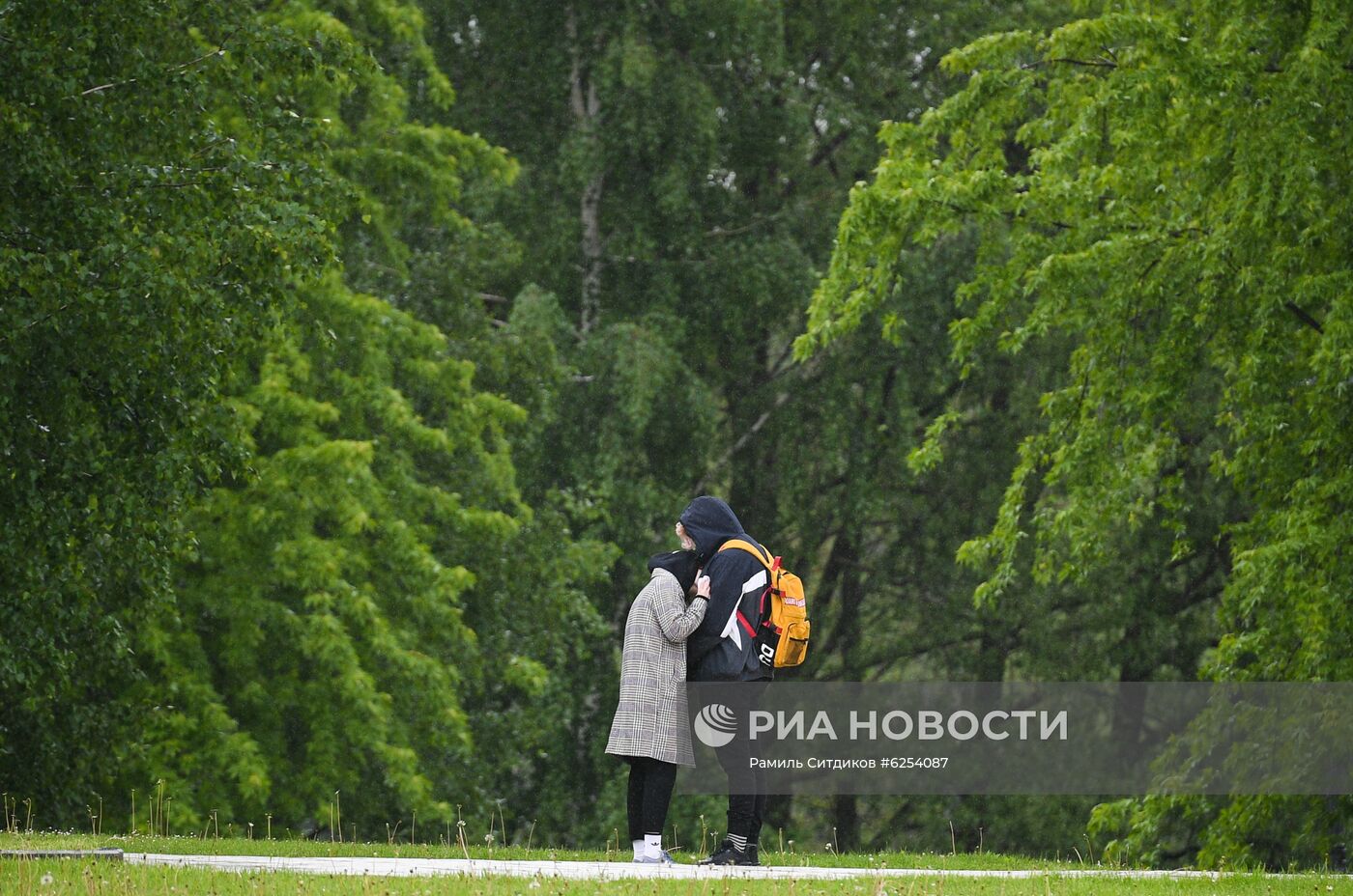 В Москве возобновили работу парки