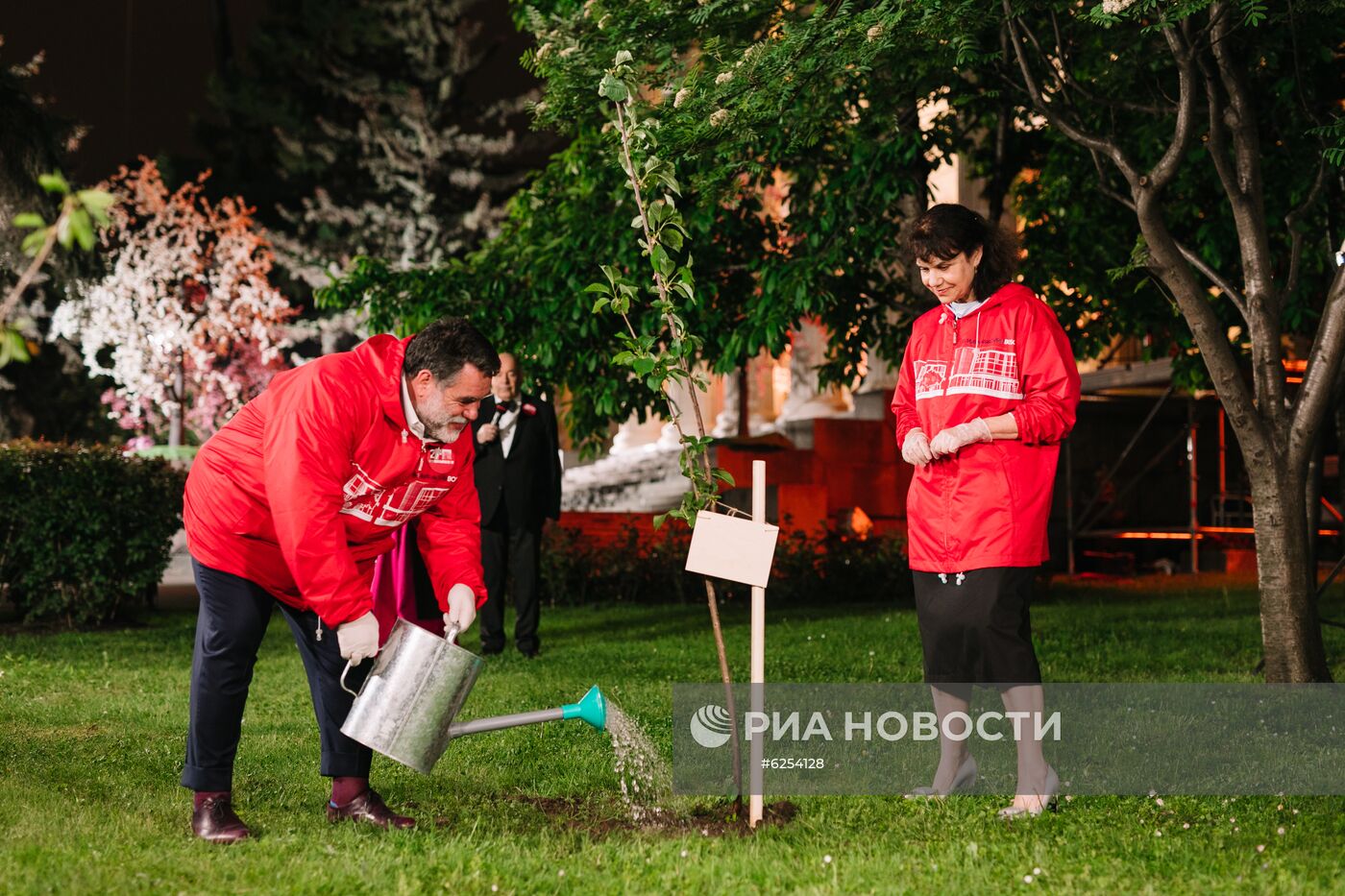 Фестиваль черешнево. Черешневый лес фестиваль 2023. Боско Черешневый лес. Фестиваль искусств «Черешневый лес».