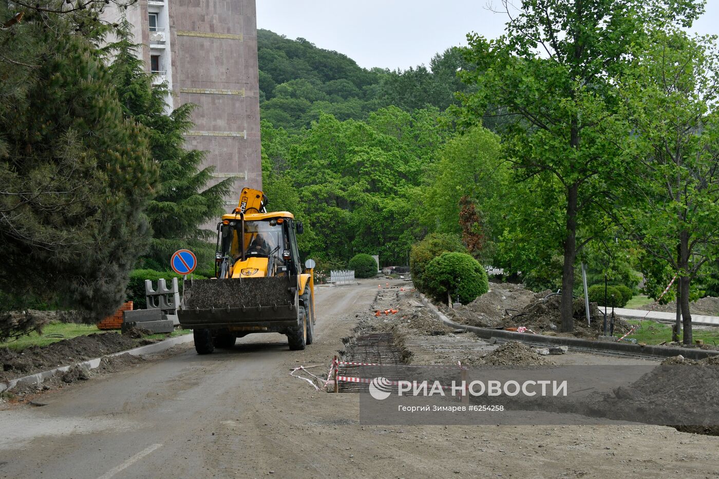 Подготовка Всероссийского детского центра "Орленок" к летнему сезону