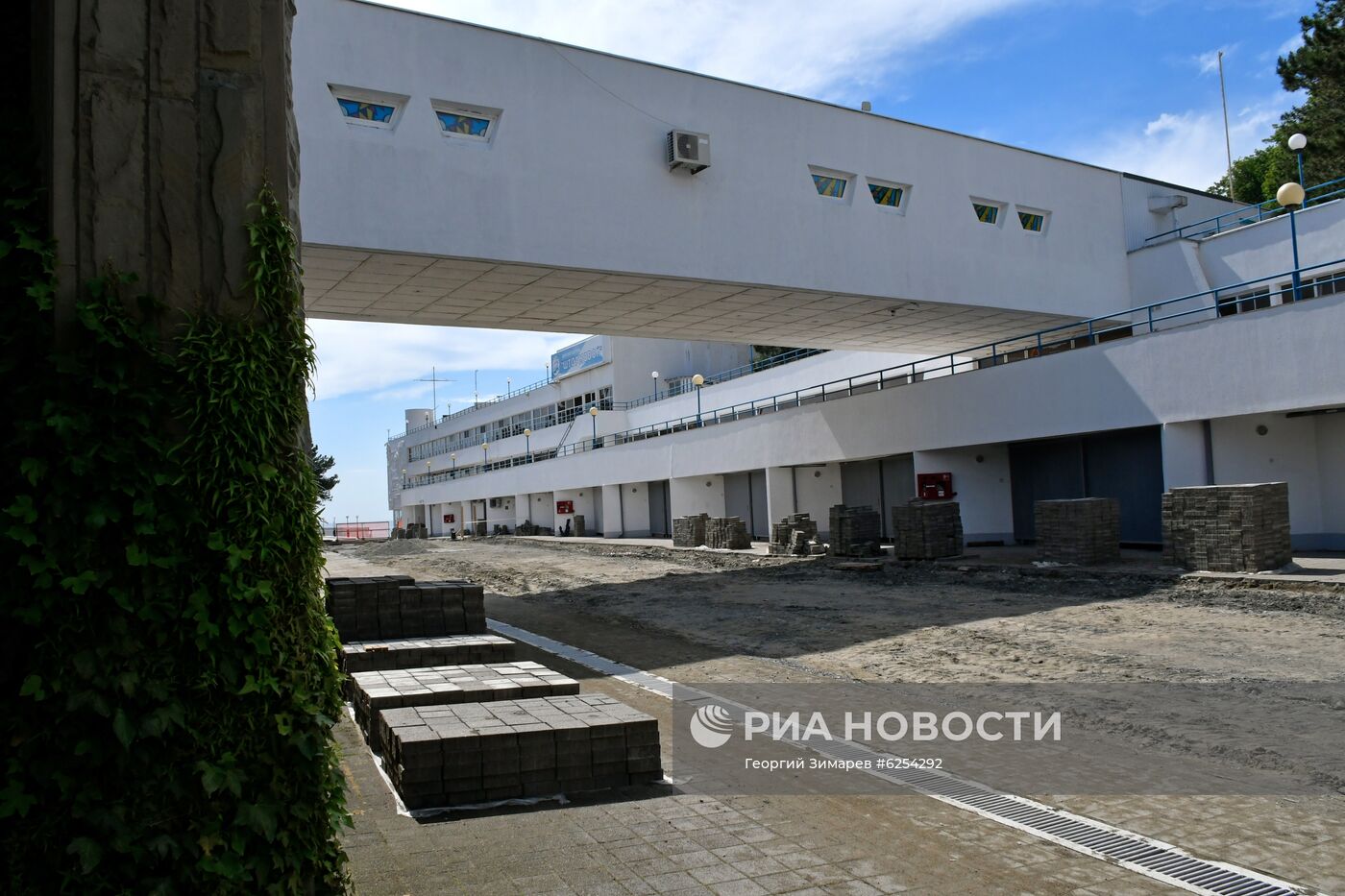 Подготовка Всероссийского детского центра "Орленок" к летнему сезону