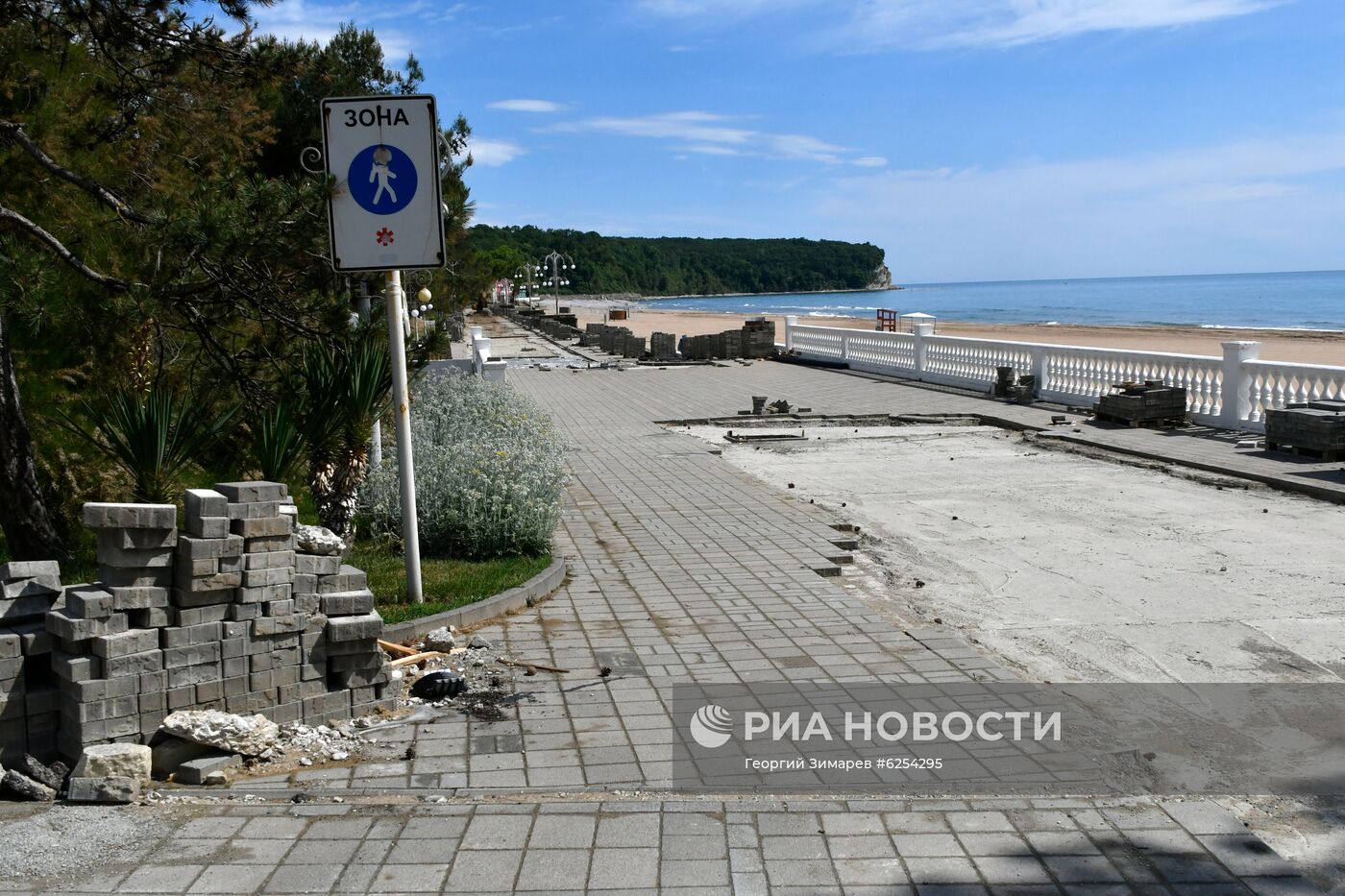 Подготовка Всероссийского детского центра "Орленок" к летнему сезону