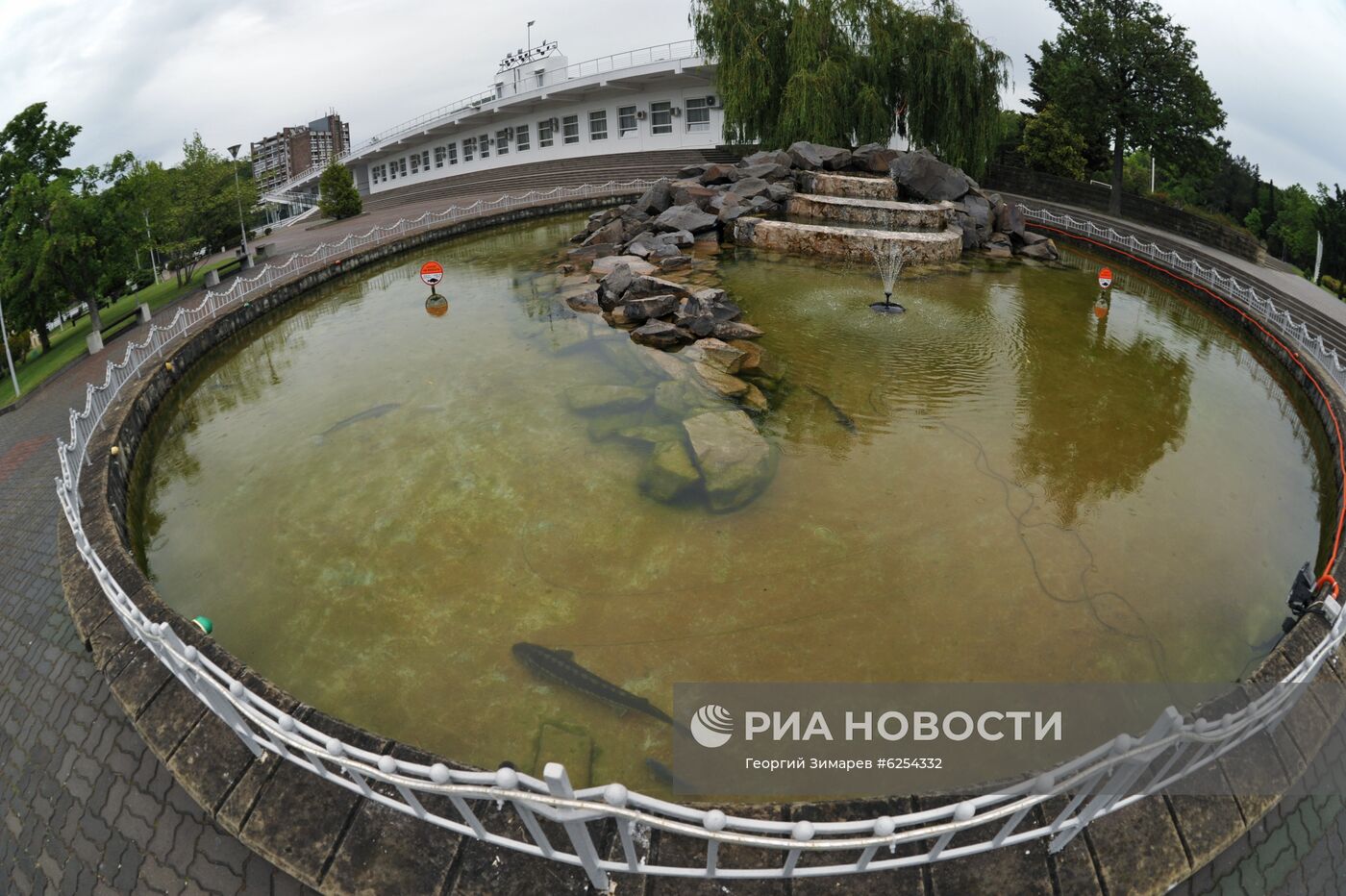Подготовка Всероссийского детского центра "Орленок" к летнему сезону