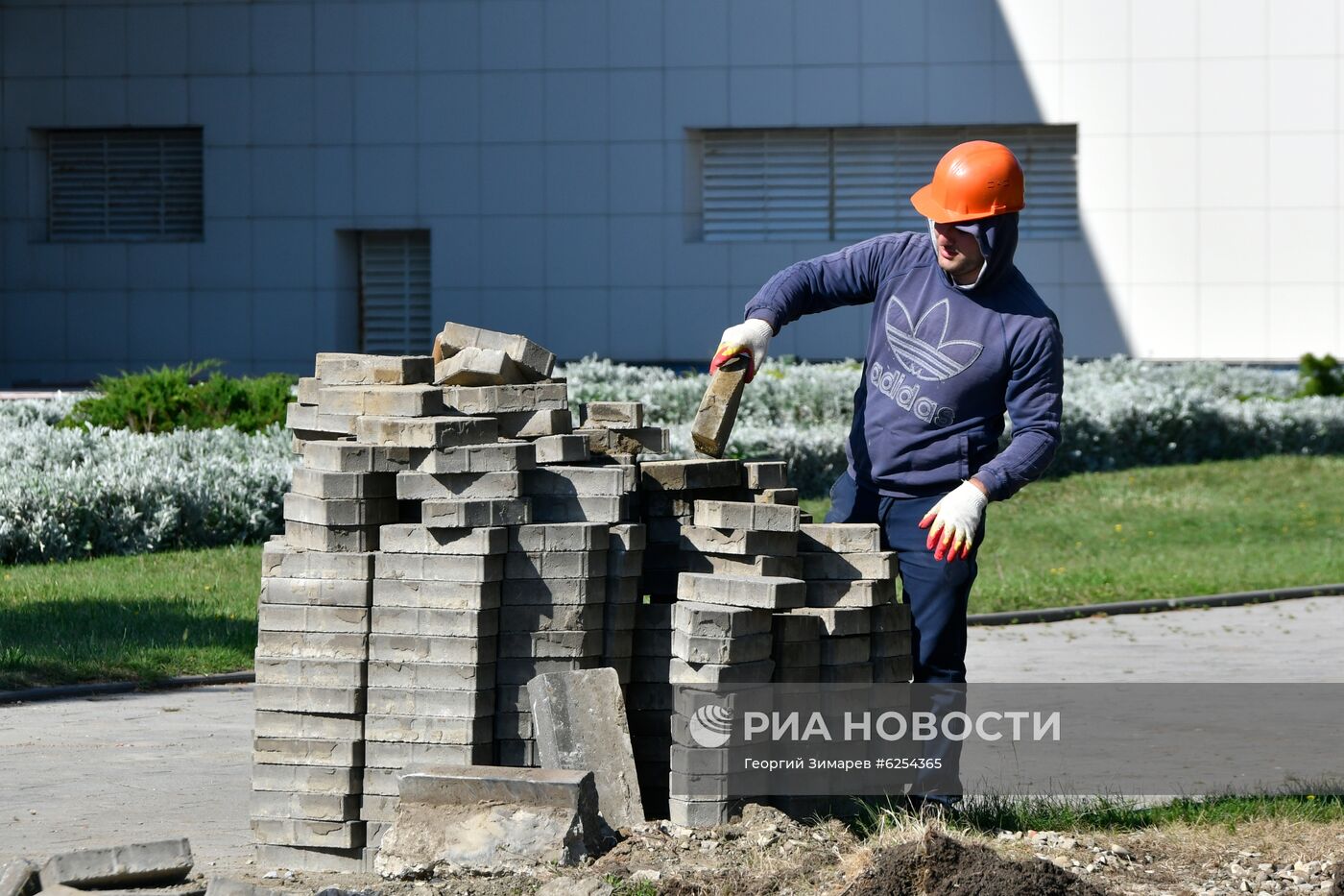 Подготовка Всероссийского детского центра "Орленок" к летнему сезону