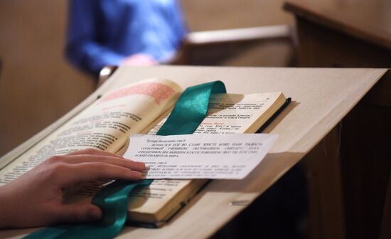 Храм Христа Спасителя и Богоявленский собор открылись после карантина