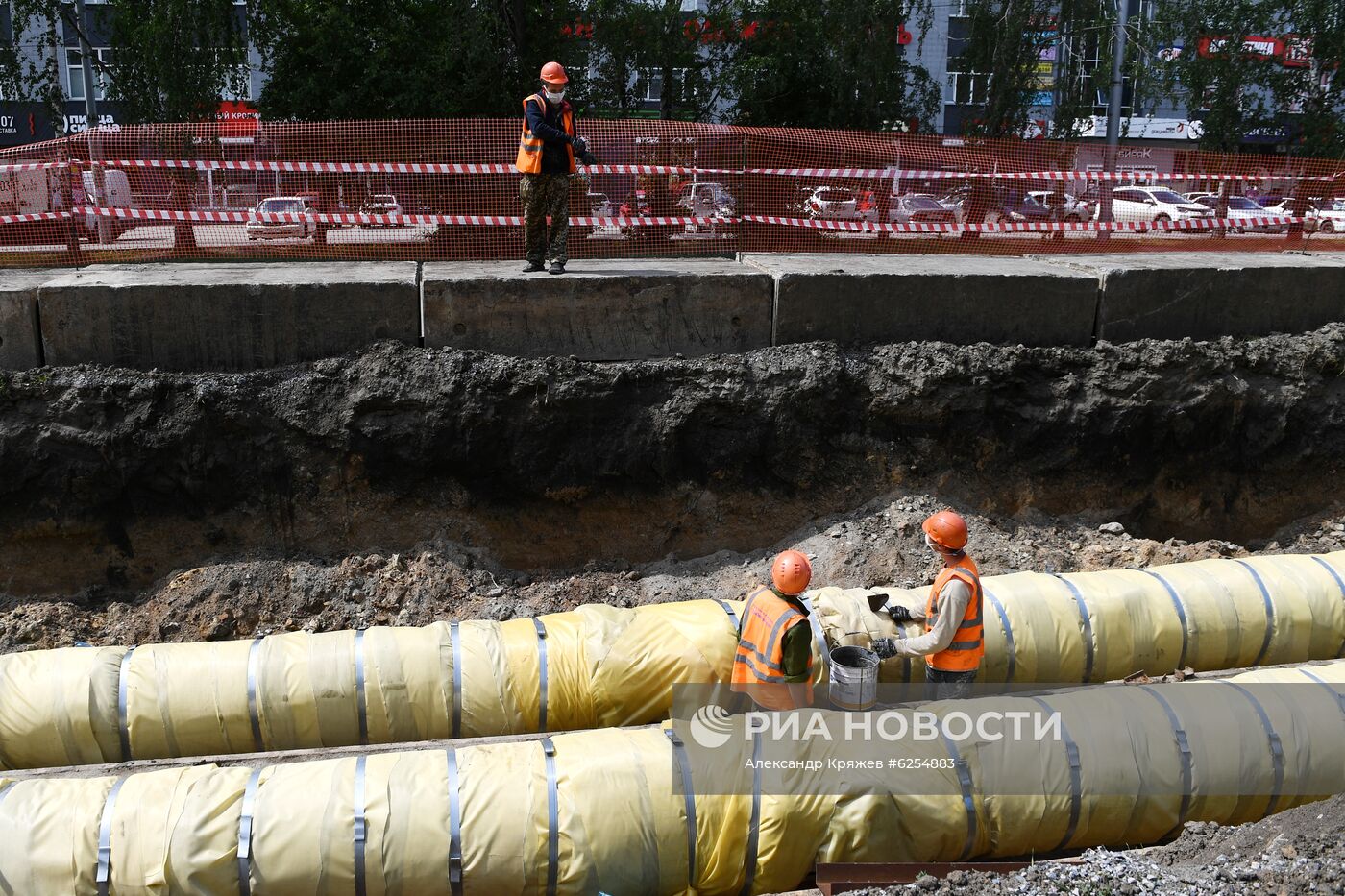 Ремонт участка магистральной теплосети в Новосибирске