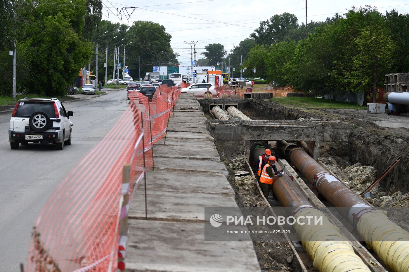 Ремонт участка магистральной теплосети в Новосибирске