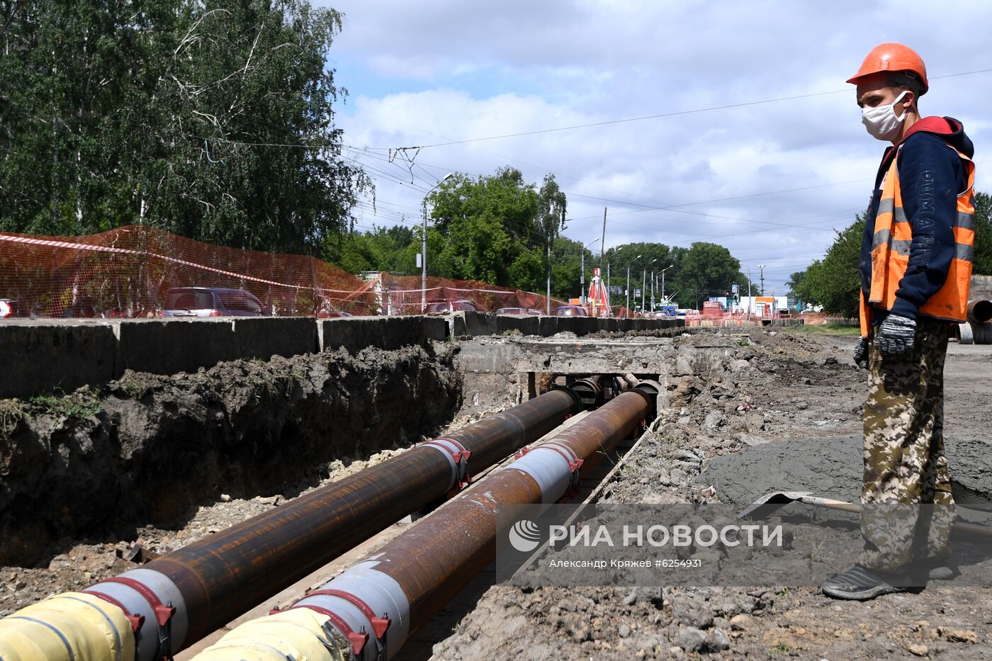 Ремонт участка магистральной теплосети в Новосибирске