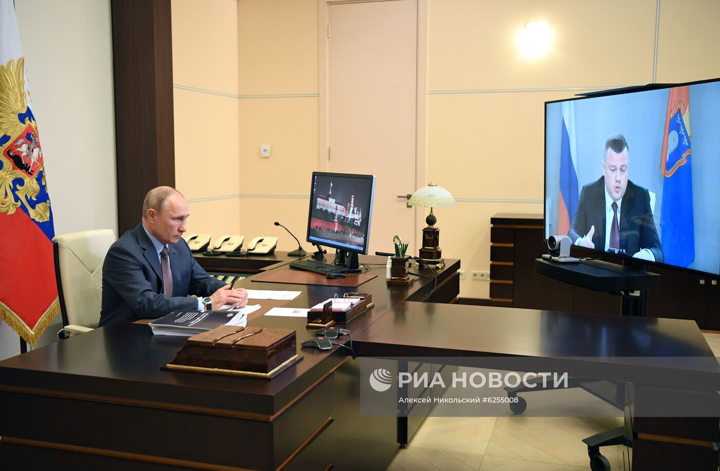 Президент РФ В. Путин встретился с губернатором Тамбовской области А. Никитиным