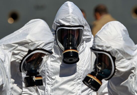 Дезинфекция крейсера "Аврора" в Санкт-Петербурге