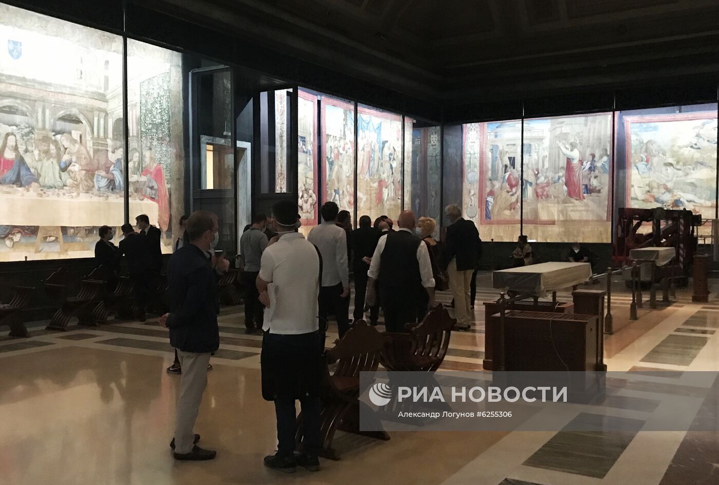 Музеи Ватикана возобновили работу после коронавируса
