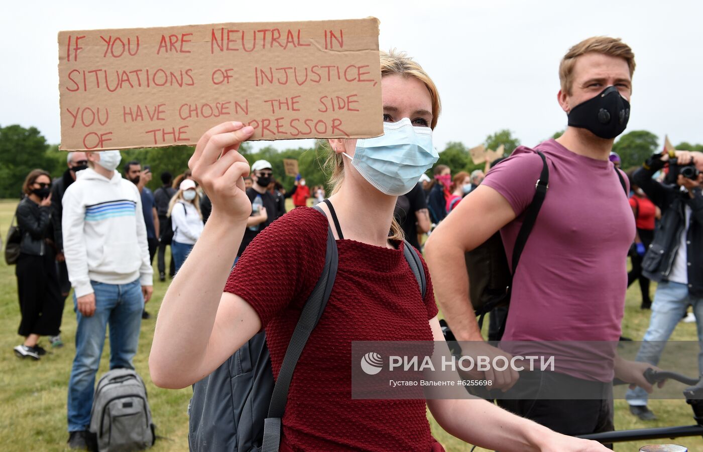 Акция в Лондоне в поддержку протестующих США